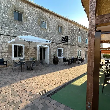 Cantina El Peregrino Hostel Burgos