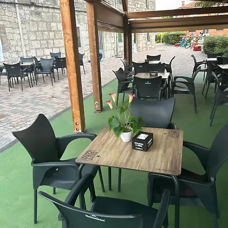 Hostel Cantina El Peregrino *